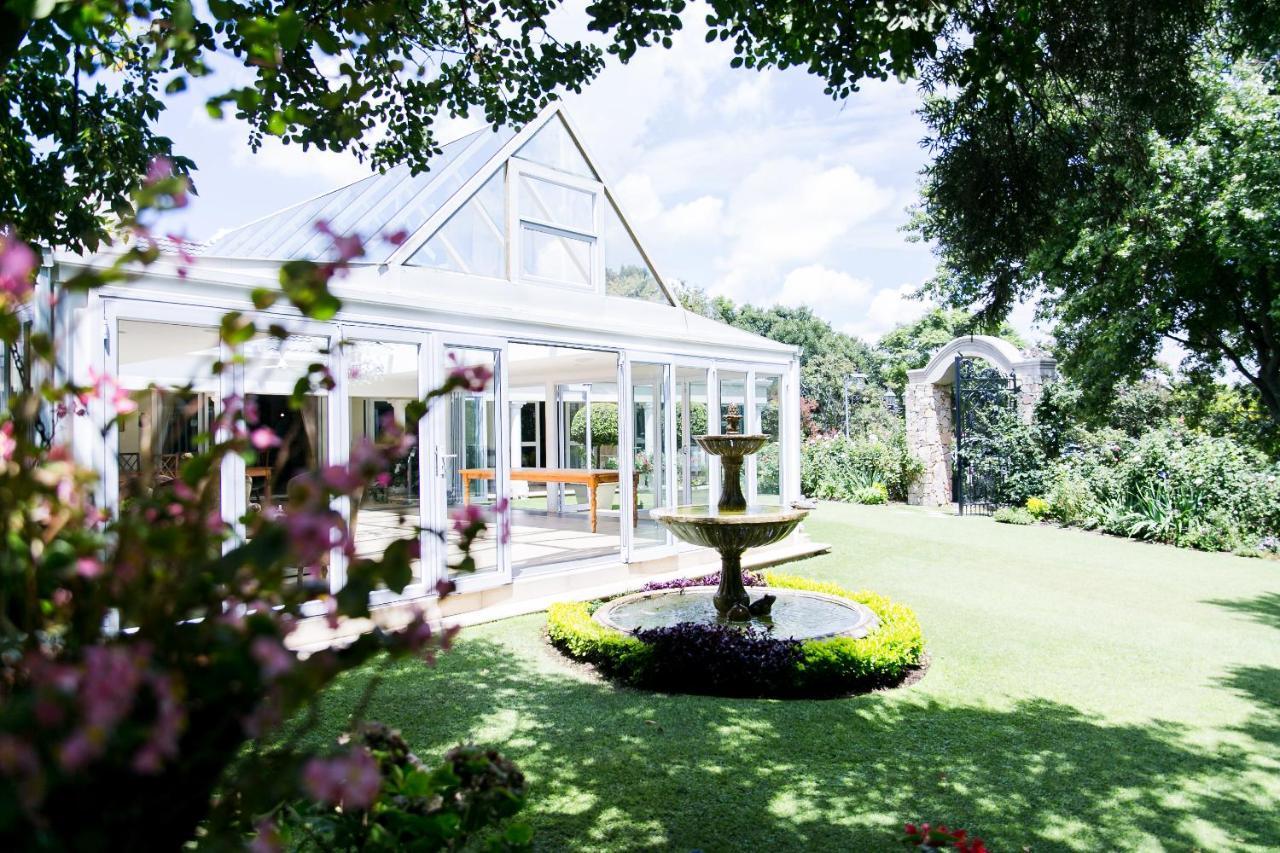 Burkleigh House Hotel Johannesburg Exterior photo